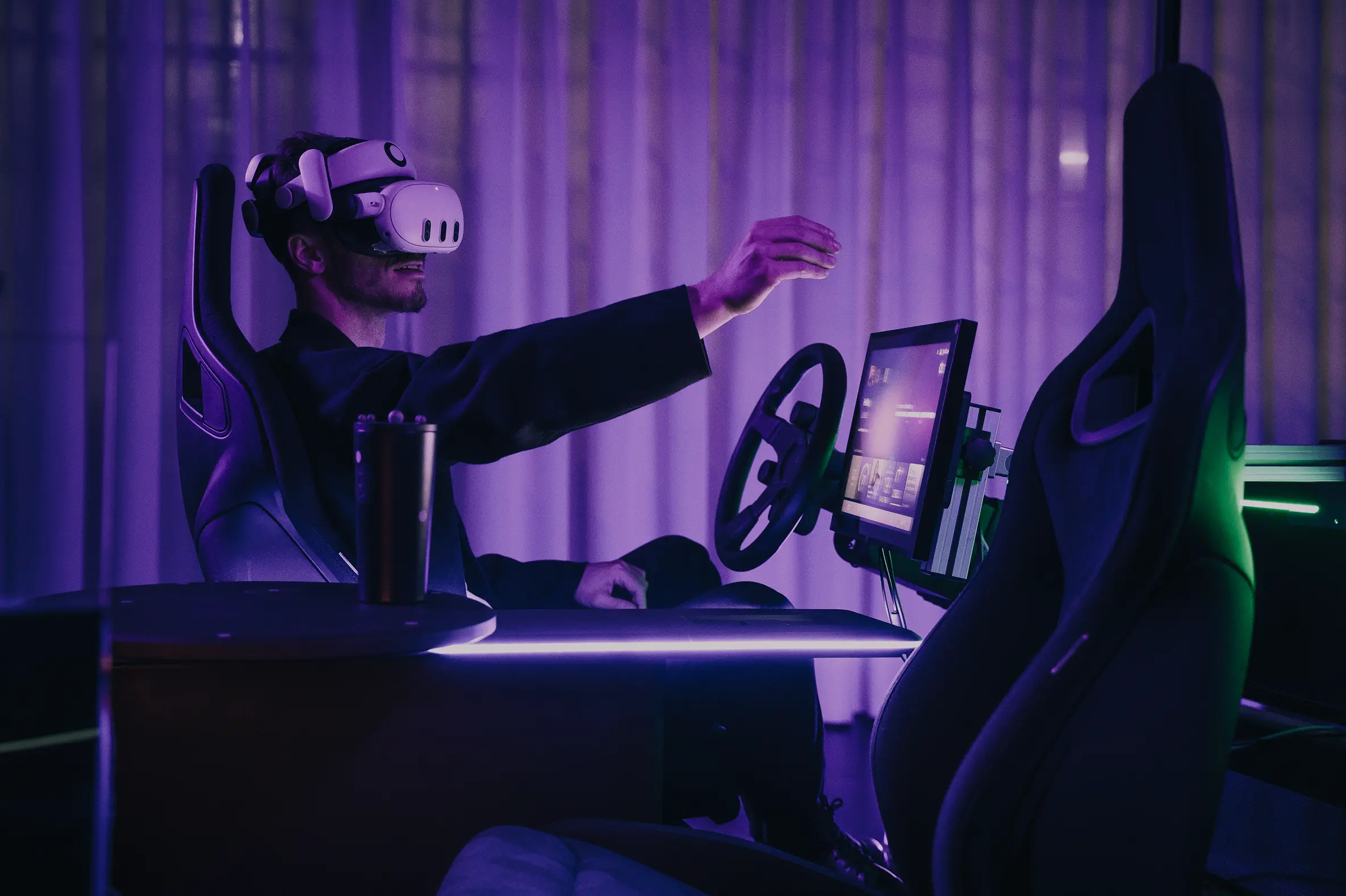Immersive DIGIPHY design review environment